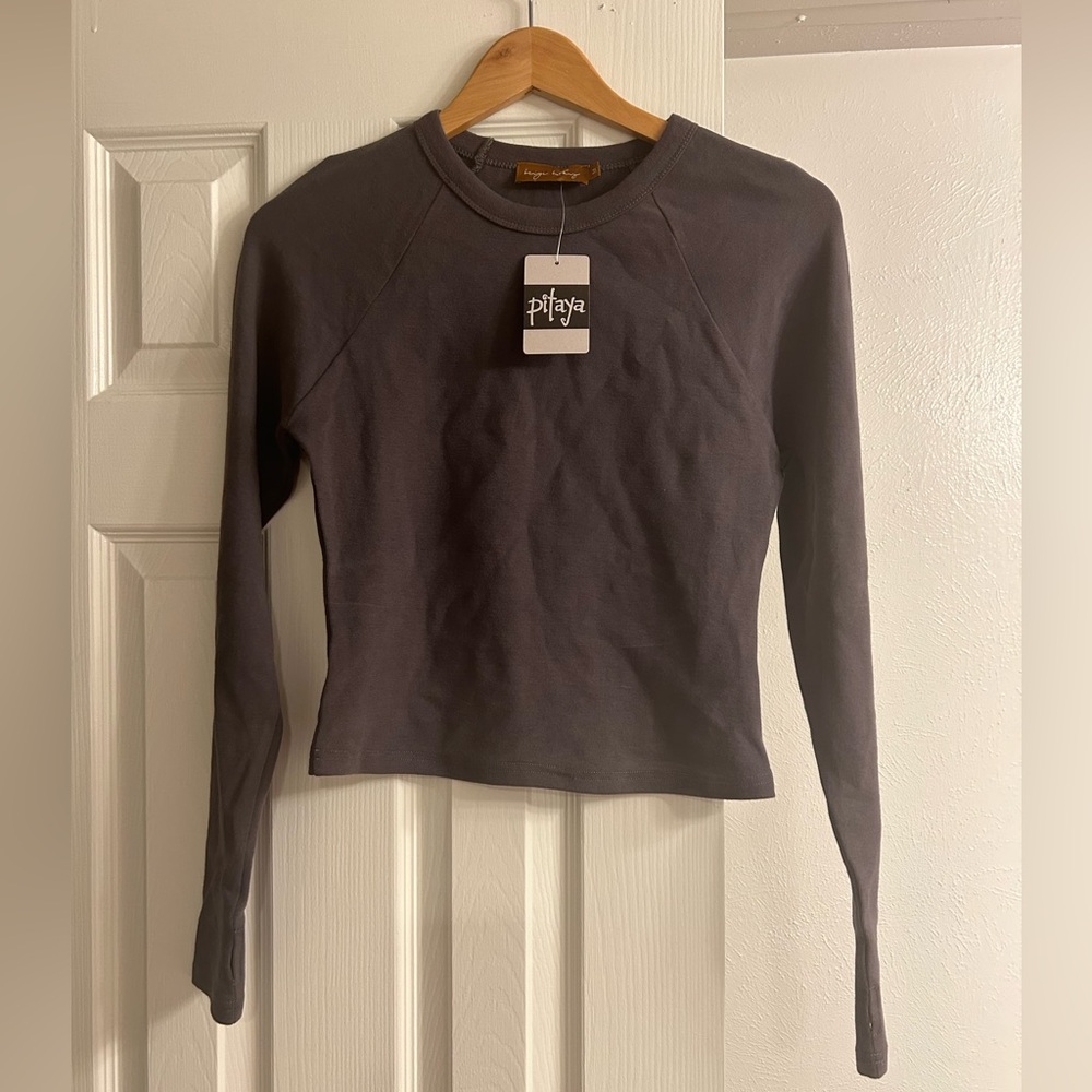 Pitaya Gray Long Sleeve Tee